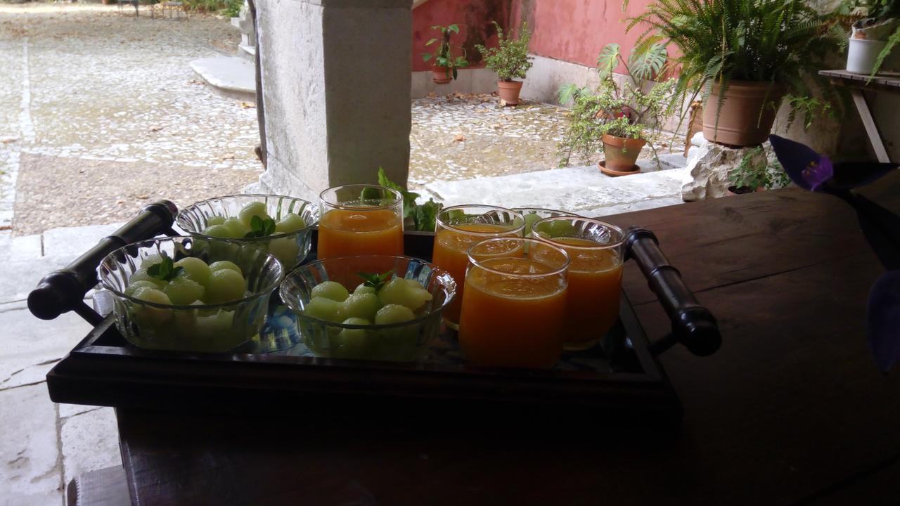 Bed and Breakfast Casa Dos Vargos Torres Novas Exterior foto